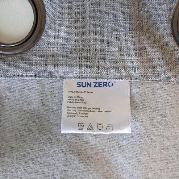 Fleece lined 100% Blackout Grommet Curtain Panel (set of 2) - Picture 6 of 9